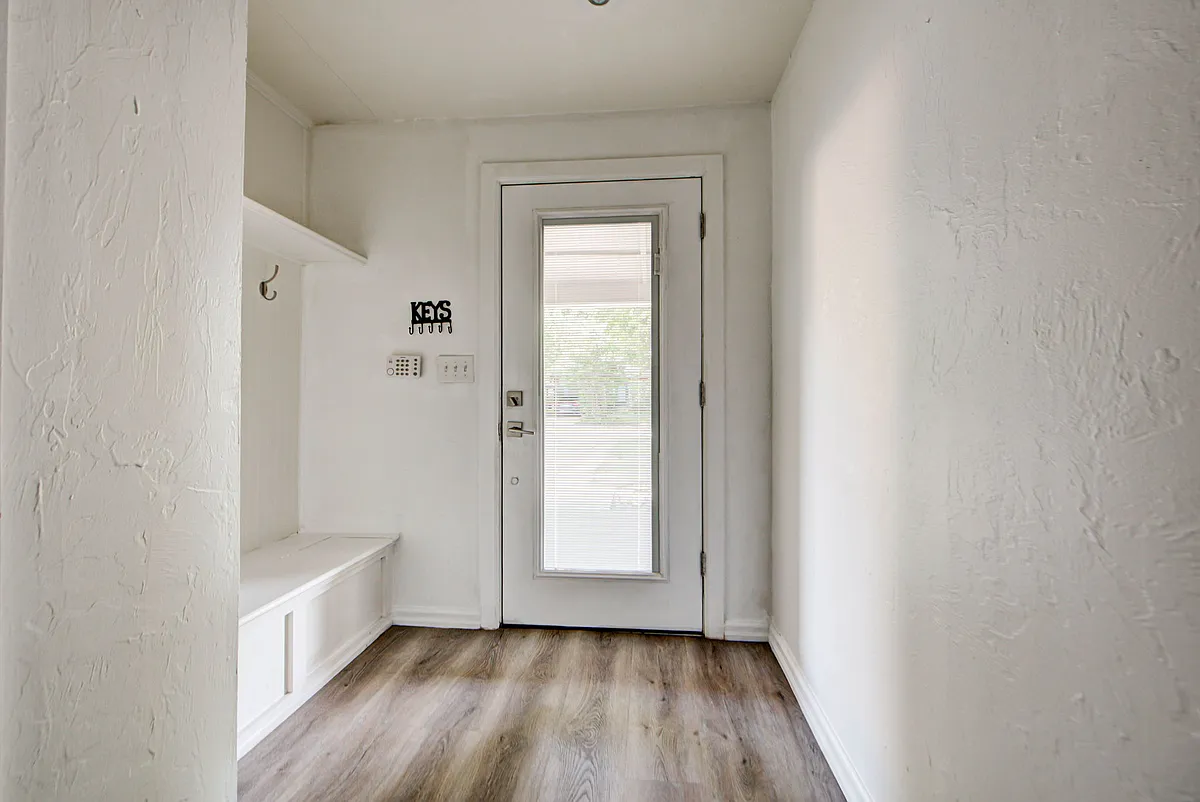 Building Photo - 1222 Camden Way