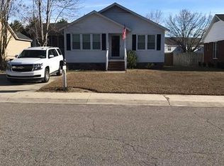 214 Madison Village Dr, Benton, AR 72015