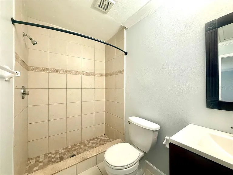 926 Lake Destiny Rd #F — Photo 12
