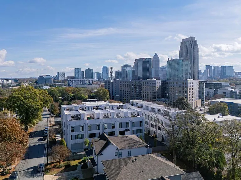 1474 Brooklyn Ave NW — Photo 30