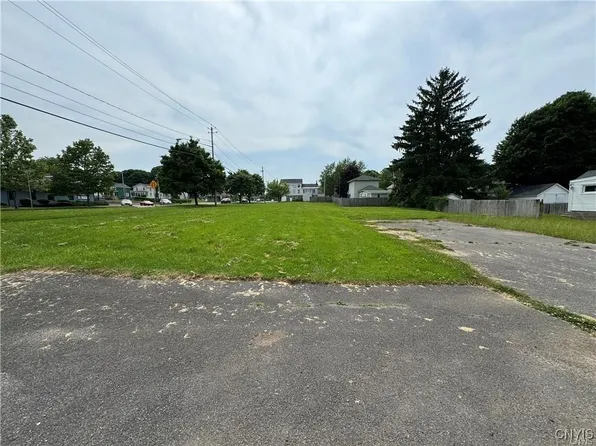 75-83 W Utica St, Oswego, NY 13126