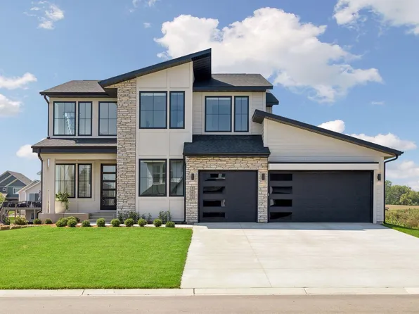19503 Hammock Ave, Lakeville, MN 55044