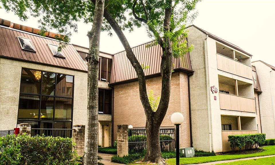 1st image of 8425 Hearth Dr APT 32