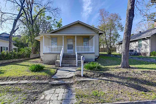 203 Augusta St Photo 1