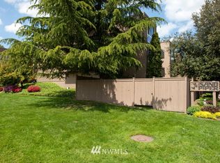 5844 NE 75th St #E-207, Seattle, WA 98115