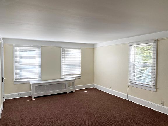 2nd image of 81 S Buckhout St Floor 2