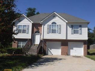 10753 Misty Meadows Ct, Hampton, GA 30228