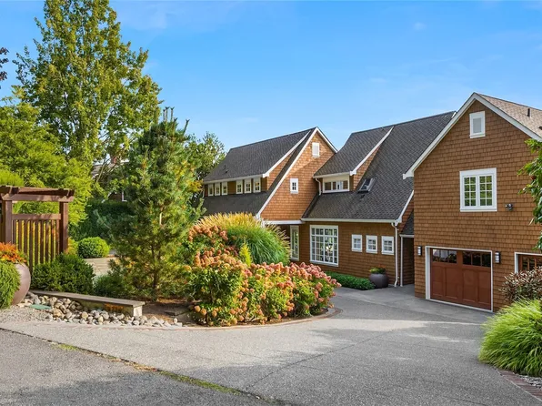 9779 NE South Beach Drive, Bainbridge Island, WA 98110