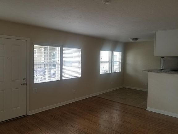 2nd image of 3060 Suncrest Dr