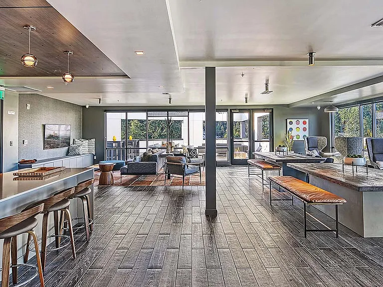 Griffis Shoreline Resident Lounge with plush seating.