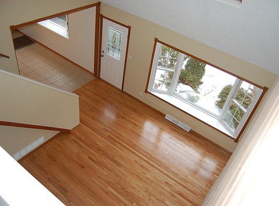 3rd image of 507 W Eugenia St