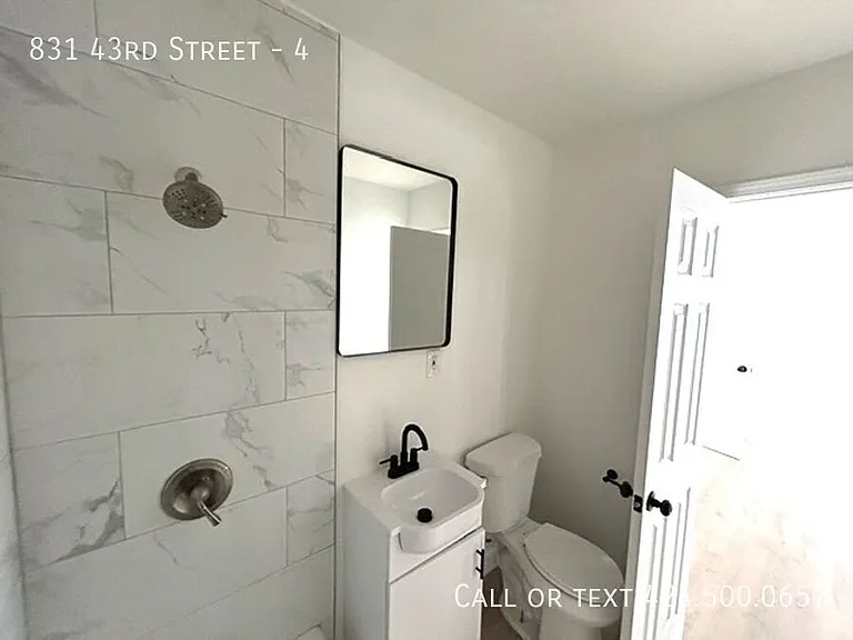 831 W 43rd St #4 — Photo 7