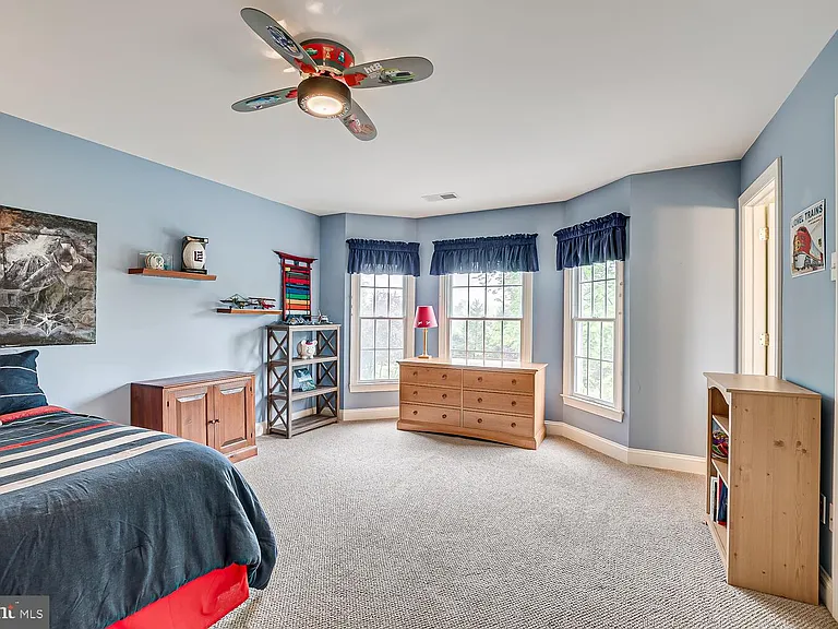 5 Erin Ct — Photo 16