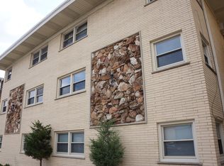 7921 W Grand Ave APT 1C, Elmwood Park, IL 60707