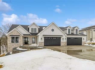 9262 Booneville Rd, West Des Moines, IA 50266