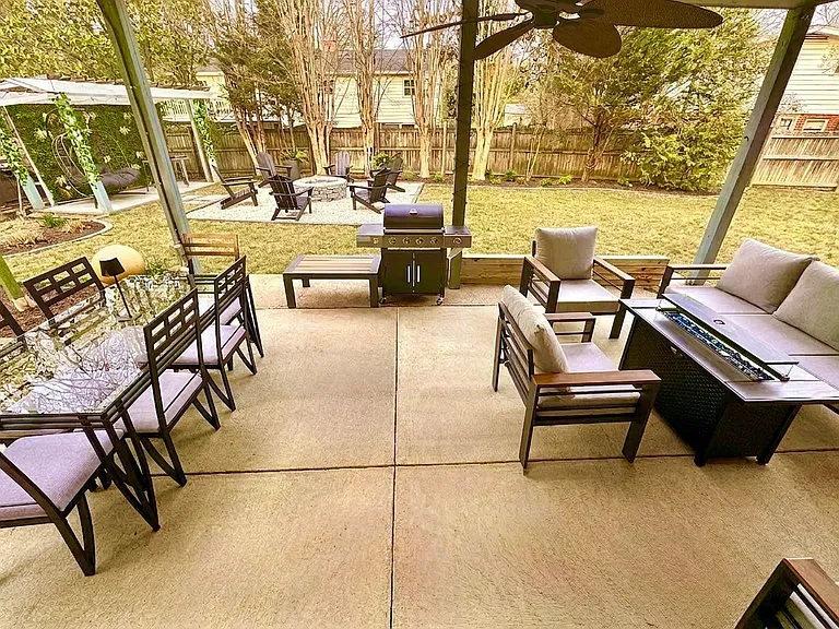 7827 Friars Ct — Photo 31