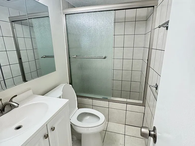 2281 Ala Wai Blvd #404 — Photo 10