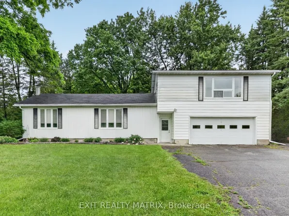 383 Castor St, Russell, ON K4R 1E5