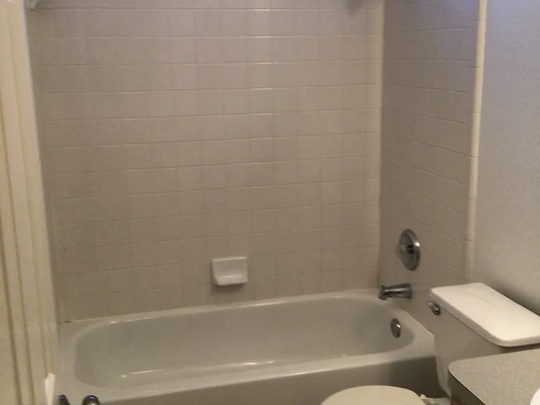 2913 Whisper Oaks Ln #A — Photo 17