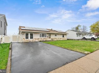 815 Fairfield Rd, Fairless Hills, PA 19030