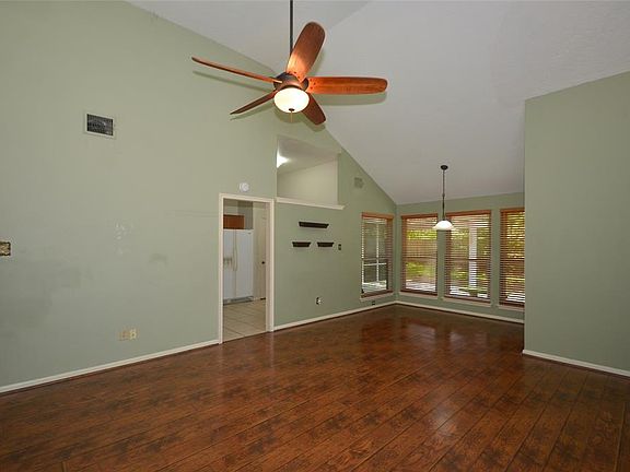 3rd image of 16923 Tranquil Dr