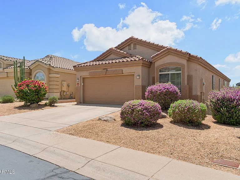 4349 E Smokehouse Trl — Photo 16