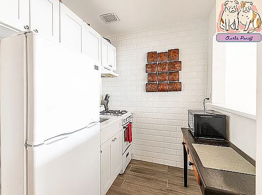 4th image of 1636 York Ave APT 4F