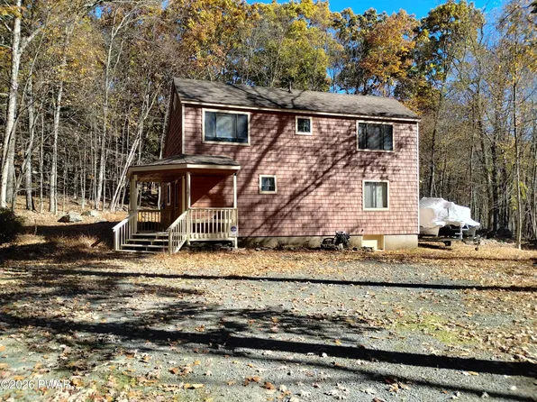 217 Falling Waters Blvd, Lackawaxen, PA 18435
