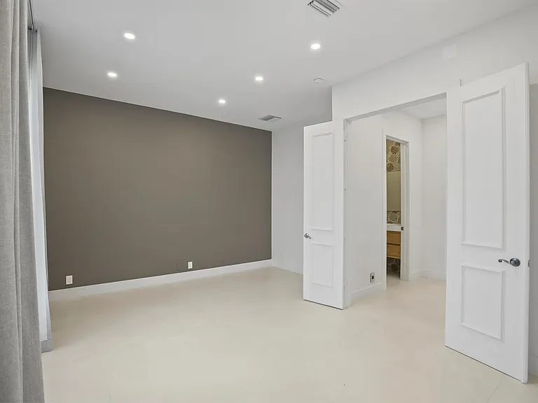 3201 E Stonebrook Cir — Photo 29