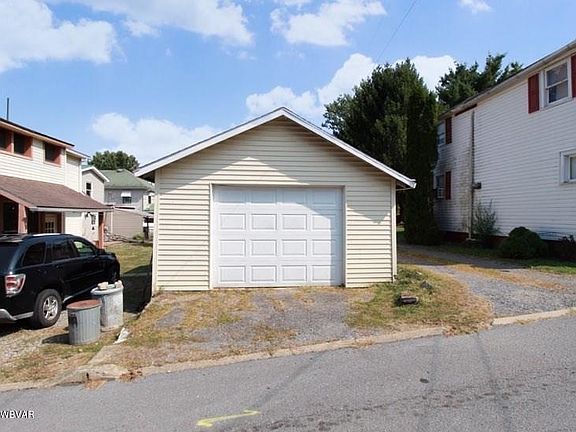 4th image of 2445 Euclid Ave