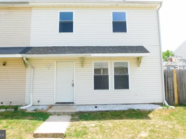 10 Long Bow Ct, Sicklerville, NJ 08081