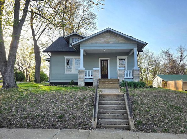 913 Maupin Ave, New Haven, MO 63068