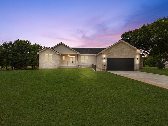 2nd image of 7022 Circle Oak Dr
