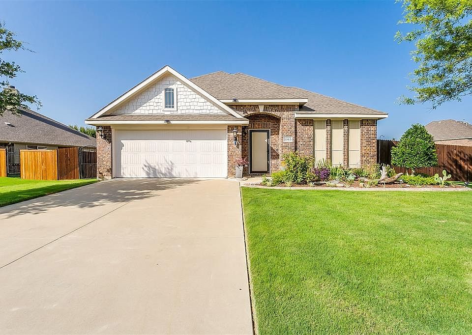 1st image of 1045 Tara Dr