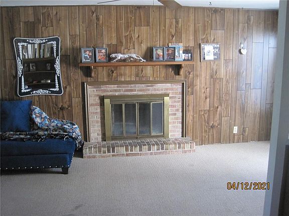 4th image of 916 Woodlawn Ct