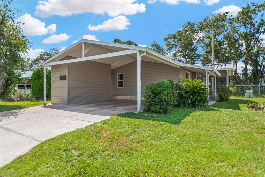 34310 Lodge Dr, Zephyrhills, FL - View 3