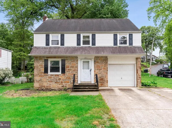 201 Forest Dr, Wilmington, DE 19804