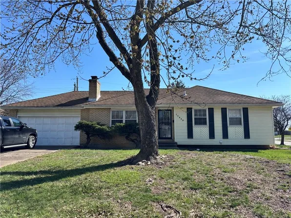 13429 Winchester Ave, Grandview, MO 64030