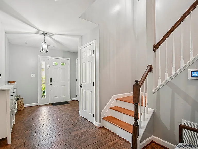 3210 Escapade Cir — Photo 3