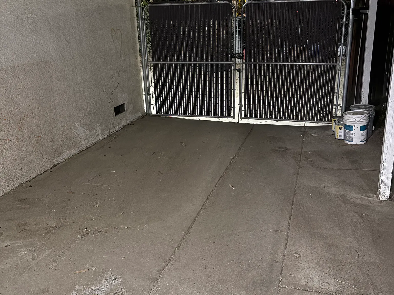 2 bed, 1000 sqft, $2,100 — Photo 1