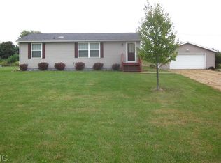 8565 Fieldview Dr, Greenville, MI 48838