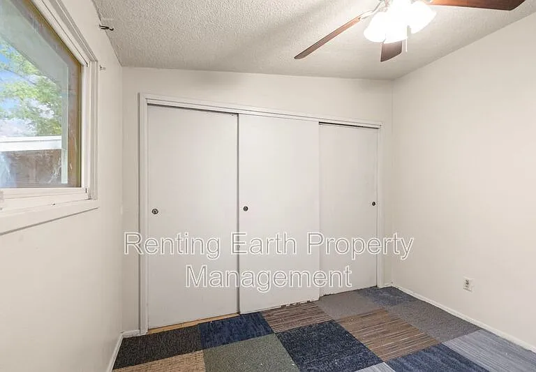 6452 Evergreen Blvd — Photo 20