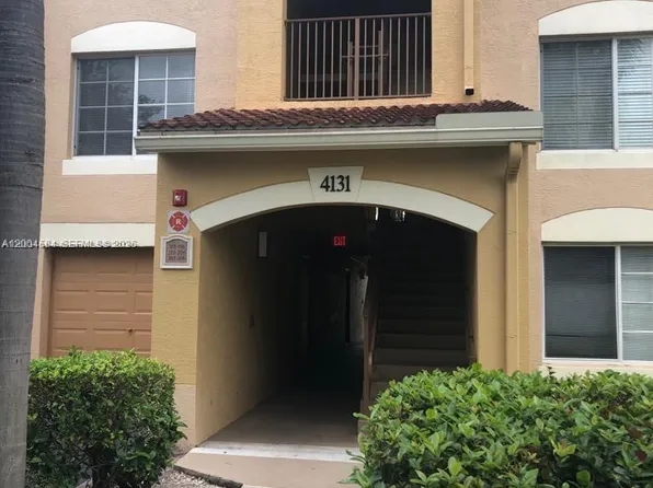 4131 San Marino Blvd APT 203, West Palm Beach, FL 33409