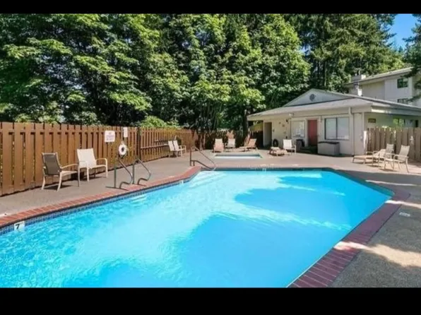 12744 NE 116th Ln #K11, Kirkland, WA 98034