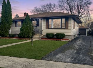 17033 Community St, Lansing, IL 60438