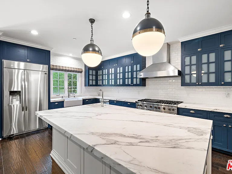 1147 Centinela Ave — Photo 20