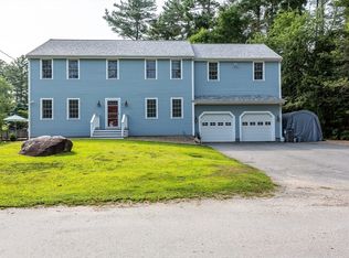 8 Evergreen Rd, Lakeville, MA 02347