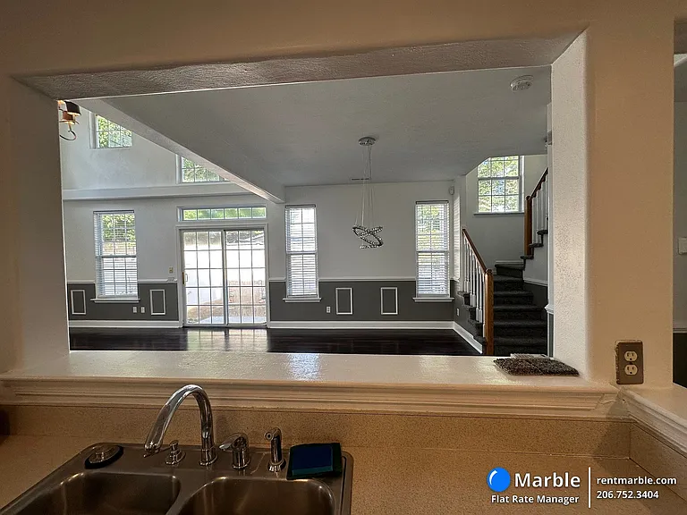 827 Mission Ave — Photo 15