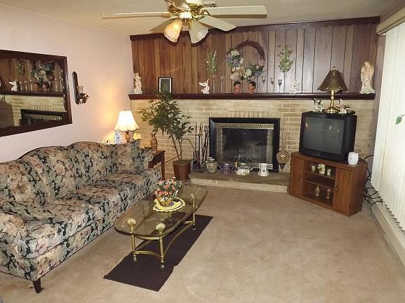 2nd image of 147 Cattail Ln