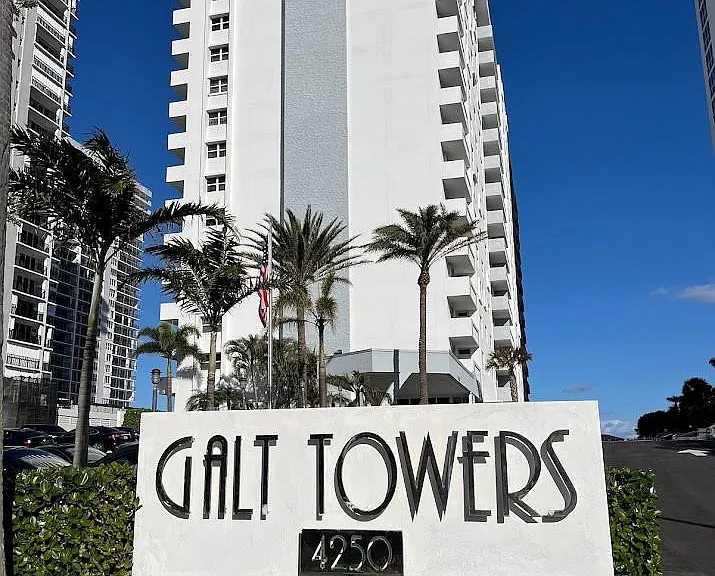 4250 Galt Ocean Dr #10K — Photo 1